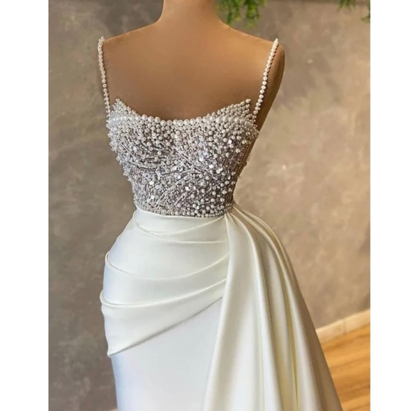 Ivory Wedding Dress - Picture 2 of 2